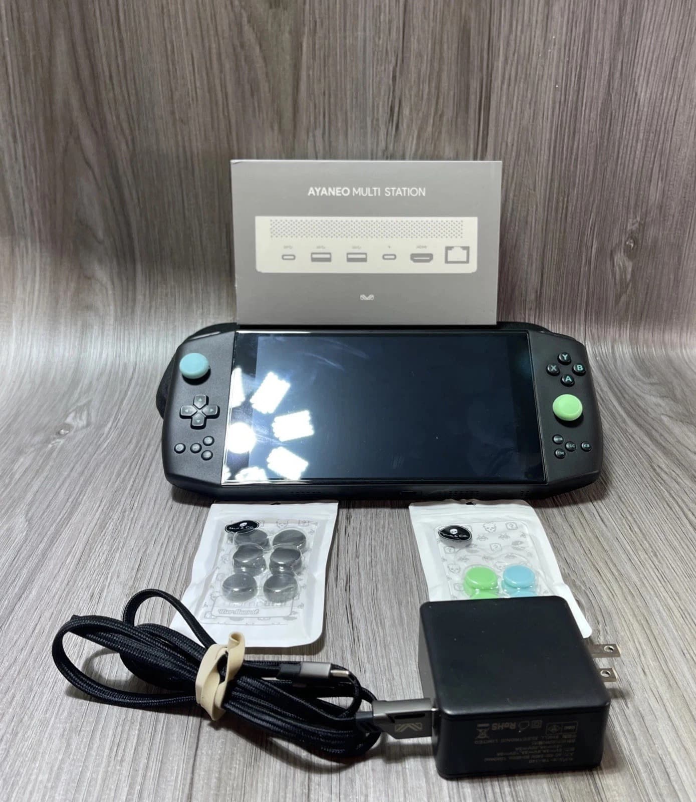 AYANEO 2021 512GB 16GB DDR4 Ryzen 5 4500U, Dark Star (Black), Dock & Accessories - Image 1