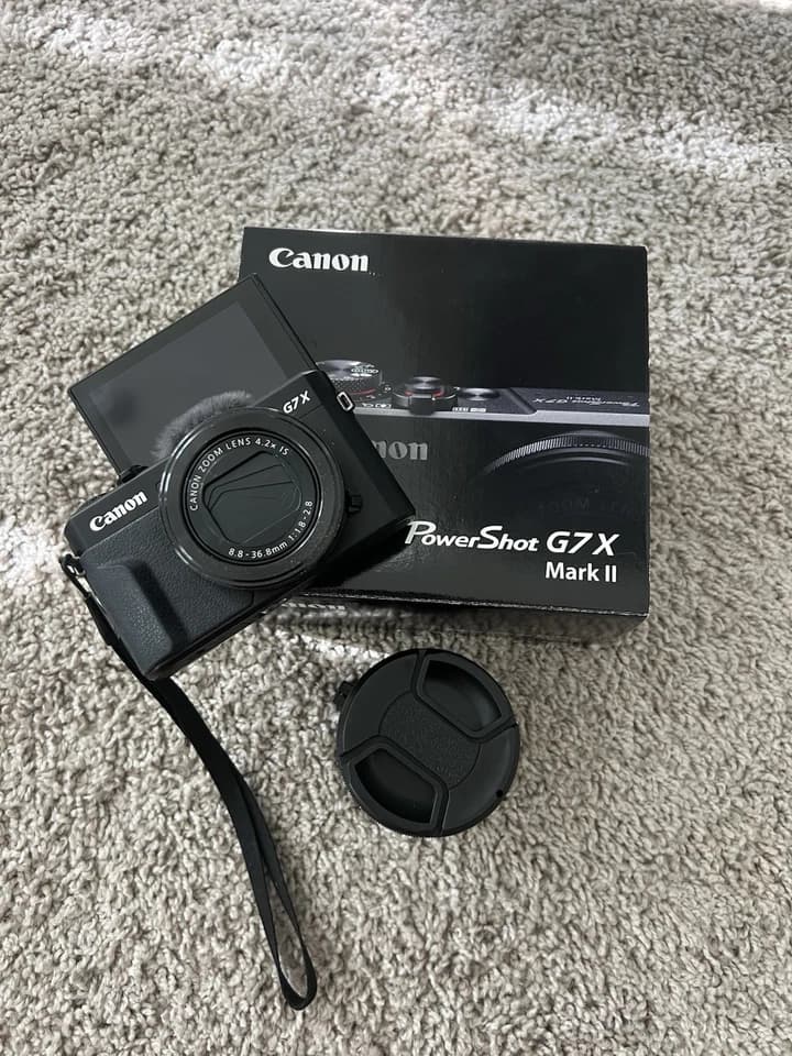 Canon PowerShot G7 X Mark II Digital Camera - 20.1MP Optical Zoom + Accessories - Image 1