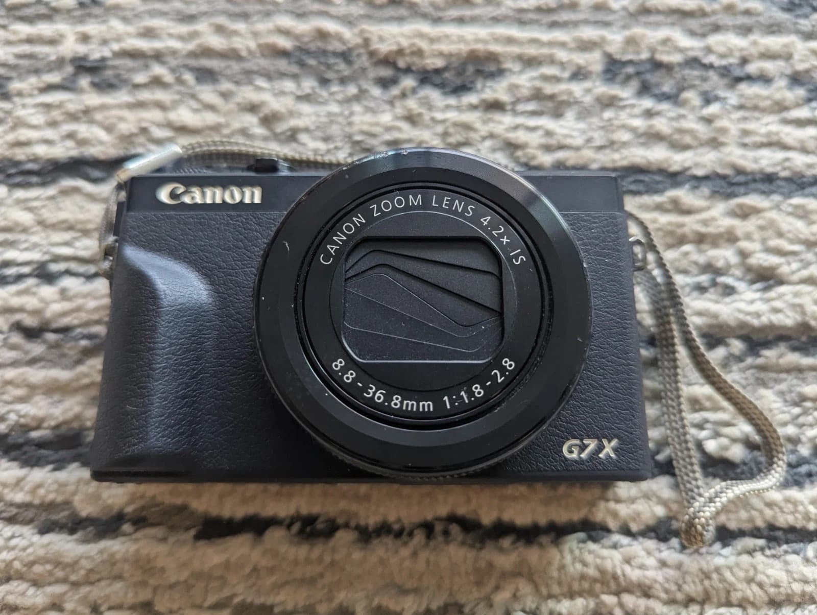 Canon PowerShot G7 X Mark III Bundle – 128GB SD Card, Anker Card Reader, 3 Batteries & Protective Case - Image 1