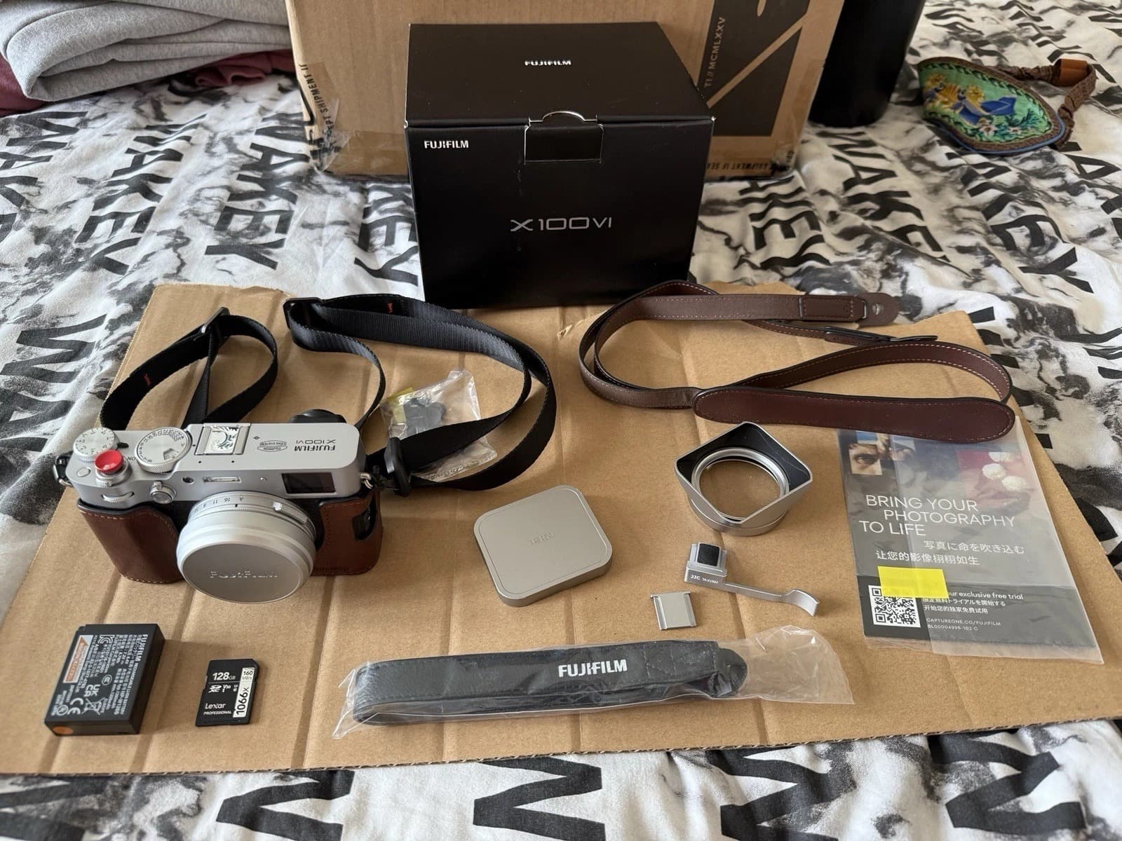 Mint Fujifilm X100VI Silver–40MP Flagship Compact Box & Extras - Image 1