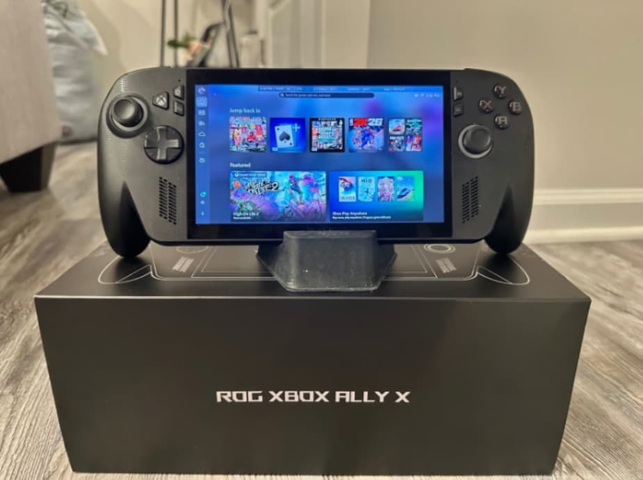 ROG Xbox Ally X – 1TB | 7” FHD 120Hz | Like New (Played Only 3 Times) - Image 1