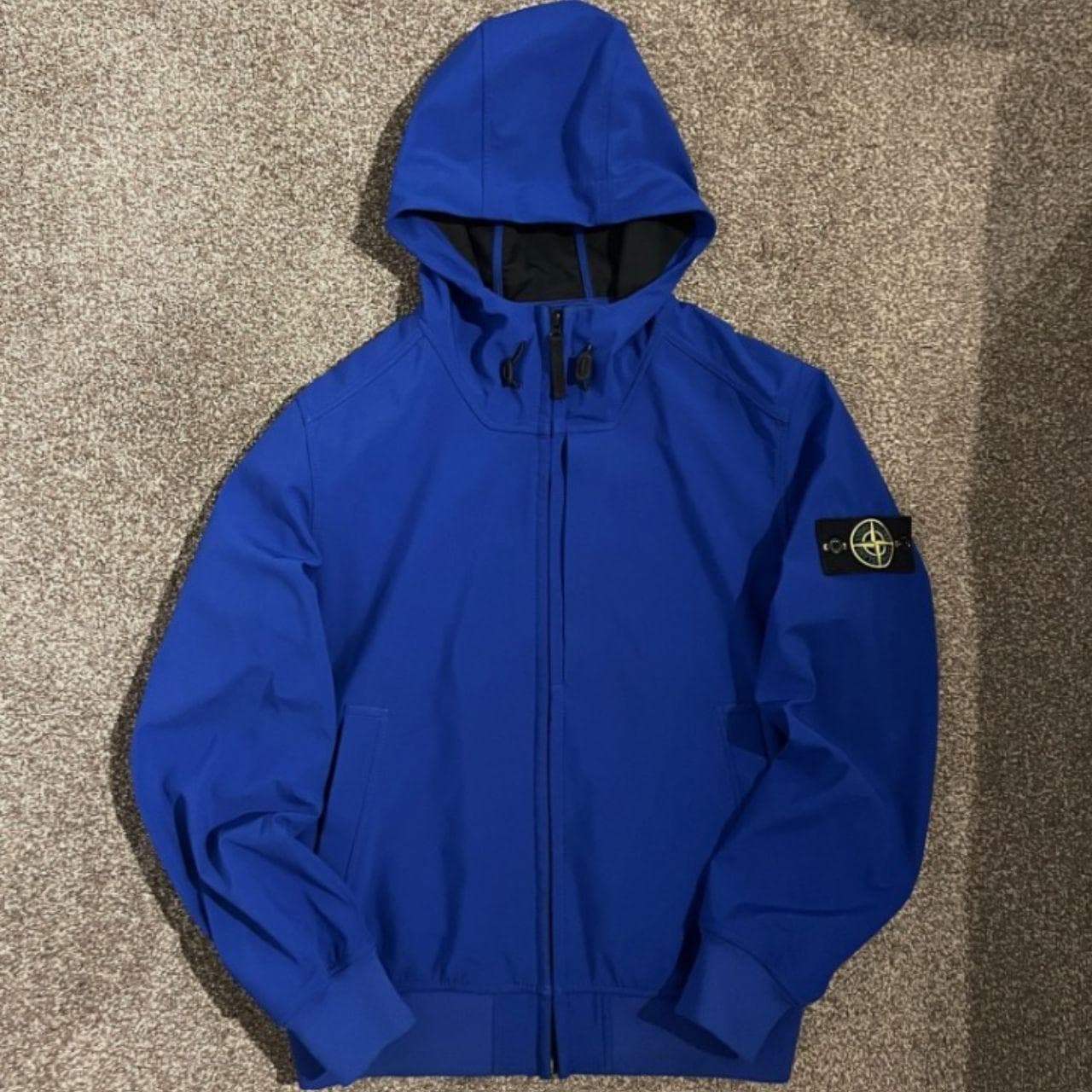 Stone Island Soft Shell-R Hooded Jacket - Bleu Marine (ou Bleu) - Image 1